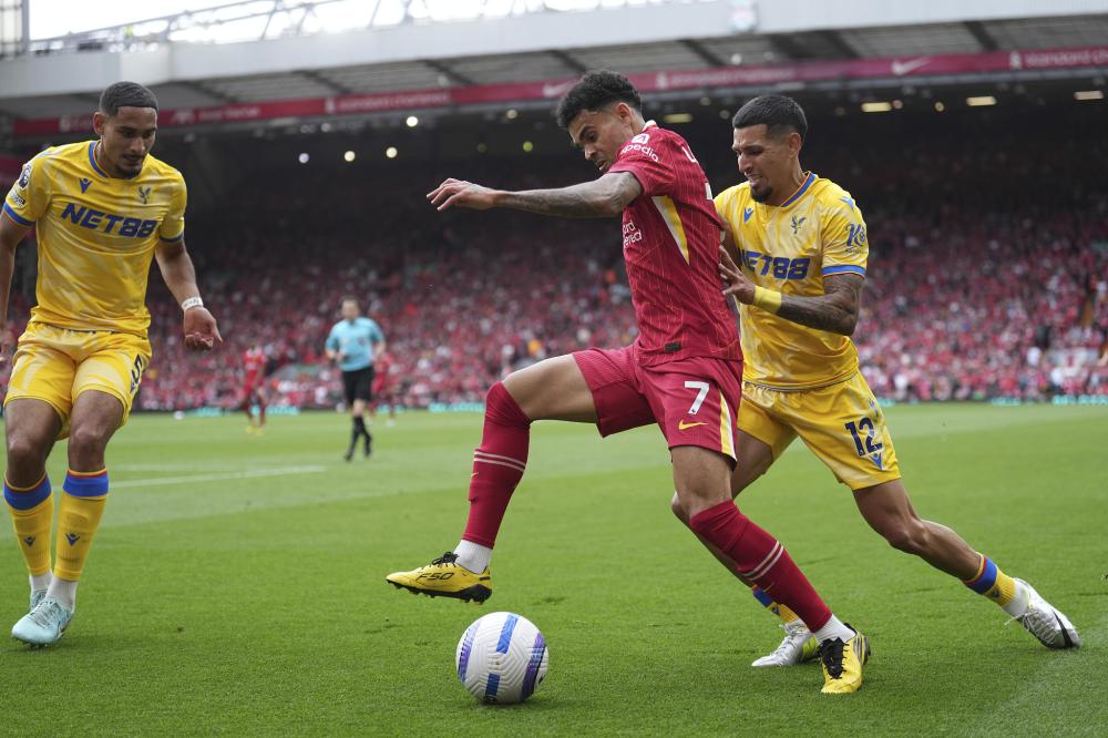 国脚连续进球引领全队节奏